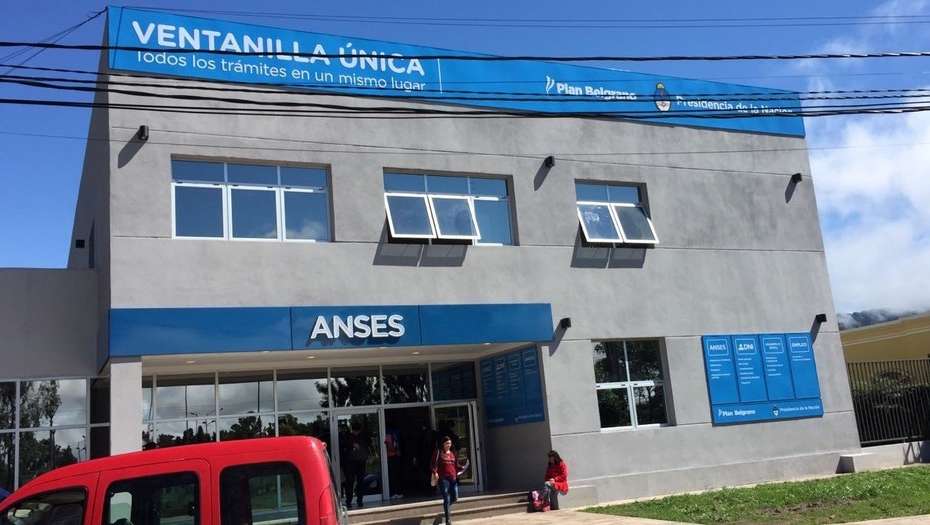Todo en uno: se podrán tramitar el DNI, jubilaciones y plan