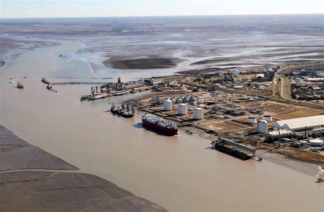 PUERTOS: LOS ETERNOS POSTERGADOS